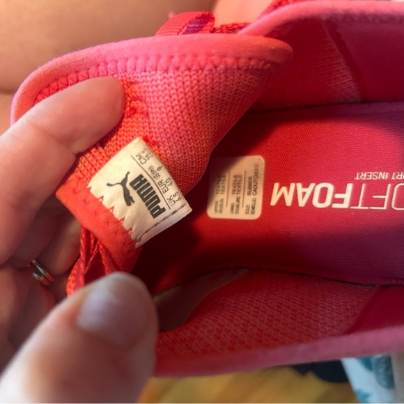 Puma Pink Athletic Tennis Shoes- Lightweight Performance Mesh with soft foam - Picture 6 of 7